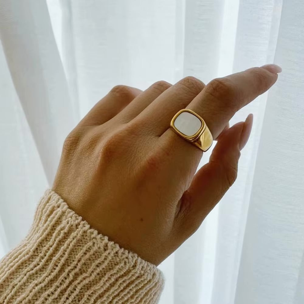 Lili ring